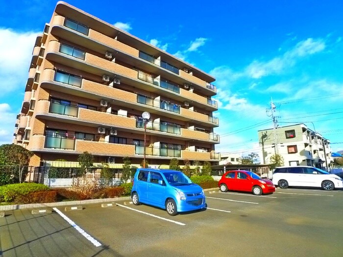 物件外観写真5　(駐車場)