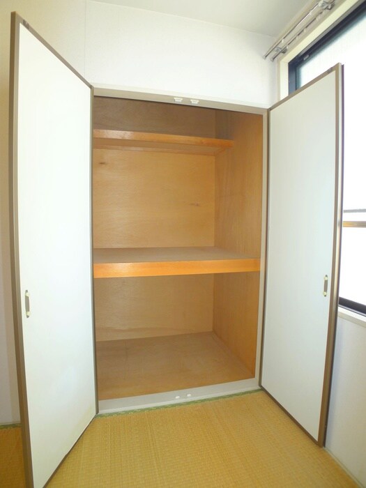 物件内観写真13　(収納)
