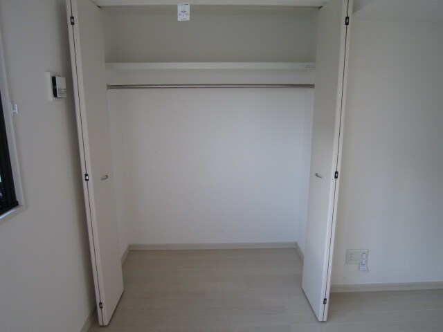 物件内観写真11　(収納)