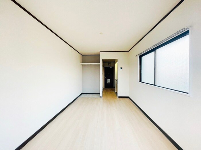 物件内観写真8　(居室)