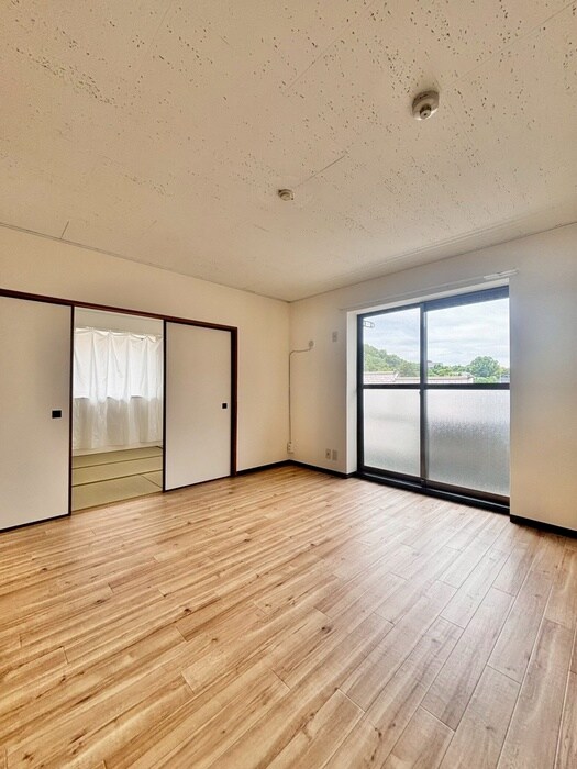 物件内観写真7　(居室)