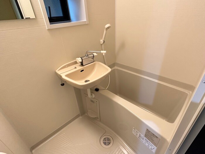 物件内観写真13　(バス／シャワールーム等)