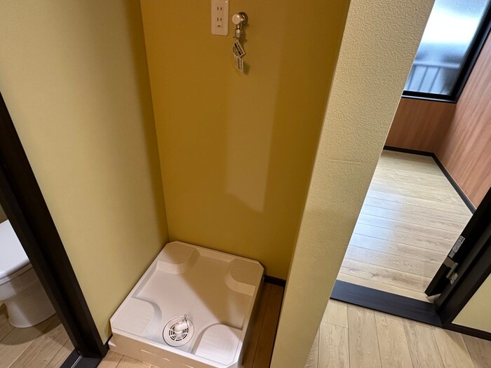 物件内観写真14　(洗濯機置場)