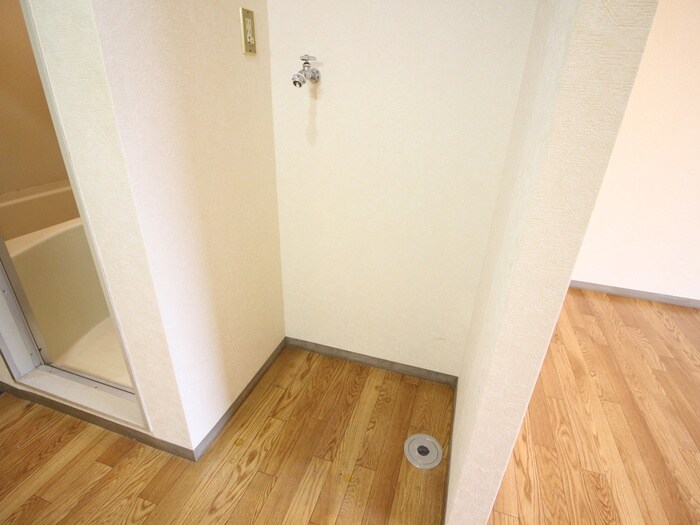 物件内観写真19　(洗濯機置場)