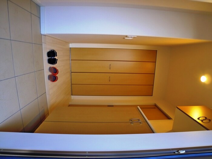 物件内観写真7　(玄関)