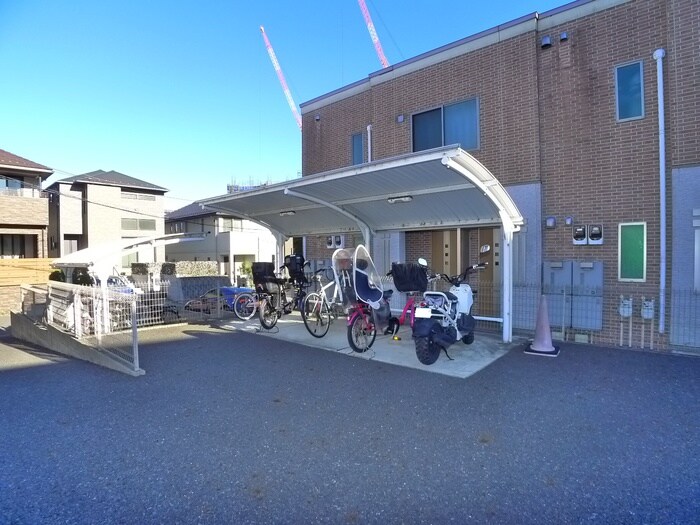 物件外観写真6　(駐輪場)