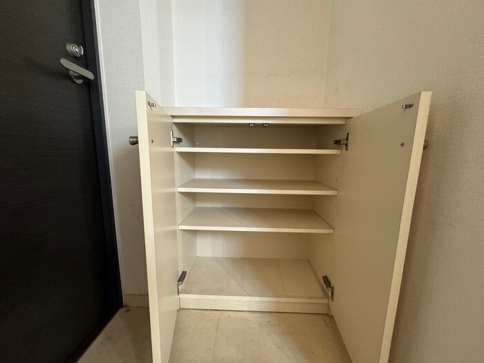 物件内観写真17　(靴箱)