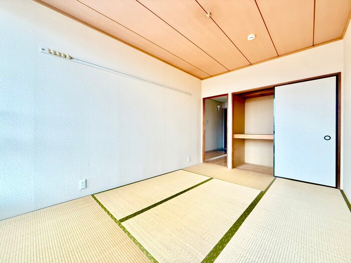 物件内観写真9　(居室)