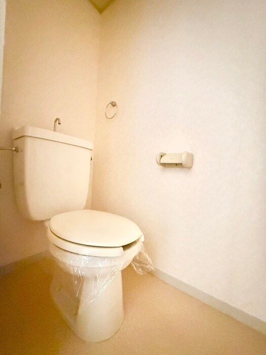 物件内観写真12　(トイレ)