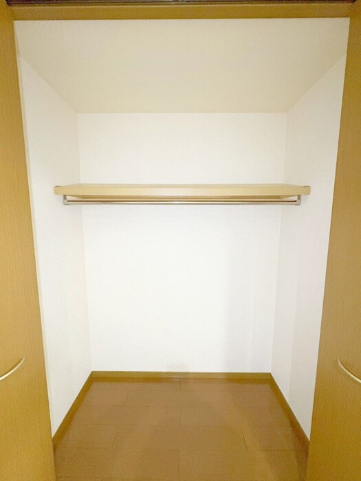 物件内観写真8　(収納)