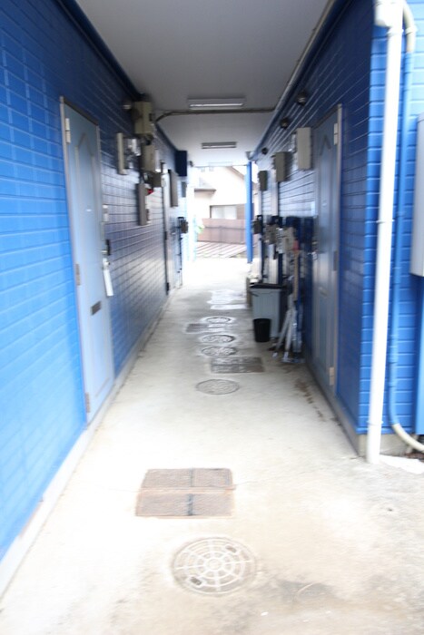 物件外観写真6　(エントランス部分)