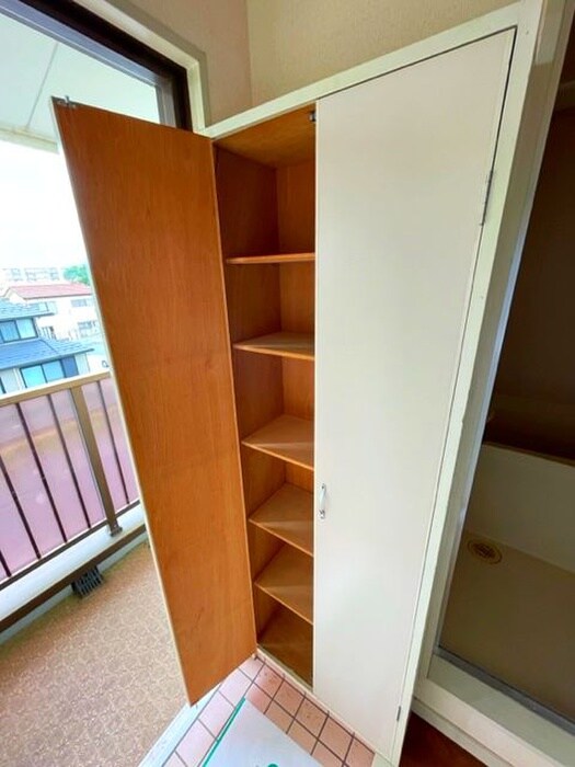 物件内観写真10　(靴箱)