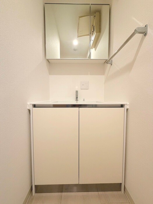 物件内観写真12　(洗面)