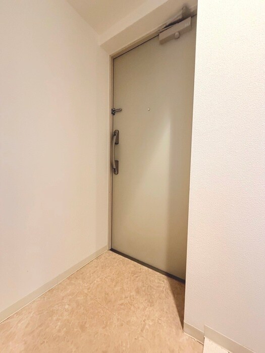 物件内観写真14　(玄関)