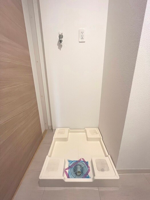 物件内観写真18　(洗濯機置場)