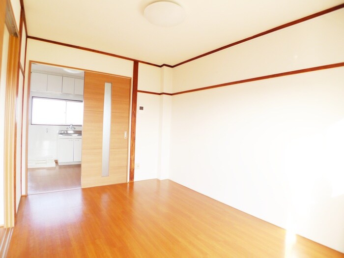 物件内観写真7　(居室)