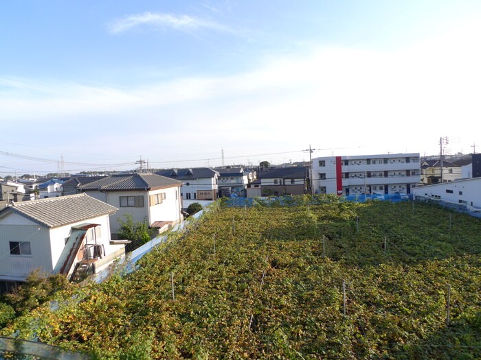 物件内観写真16　(室内からの展望)