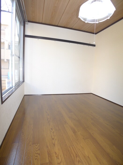 物件内観写真9　(居室)