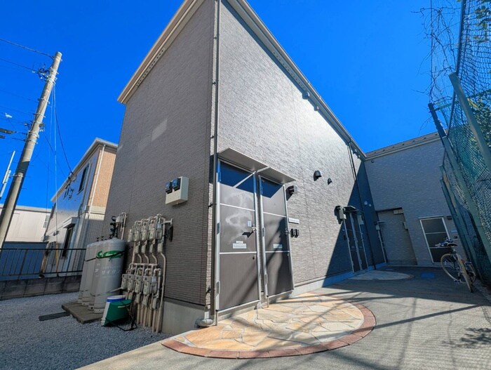 物件外観写真2　(駐輪場)