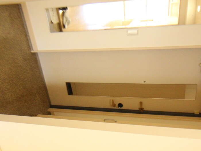 物件内観写真15　(玄関)