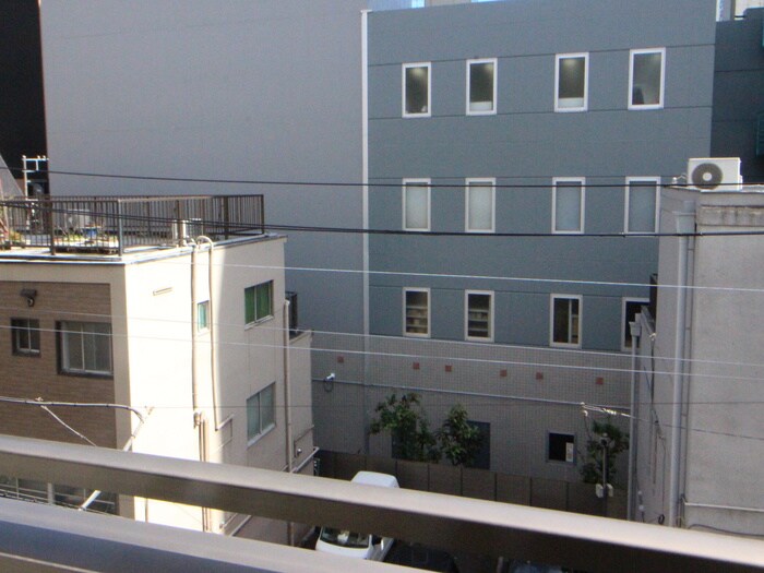 物件内観写真20　(室内からの展望)