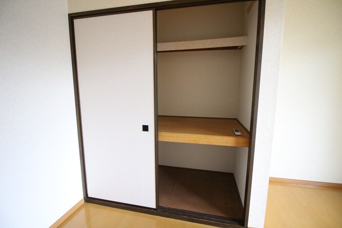 物件内観写真15　(玄関)