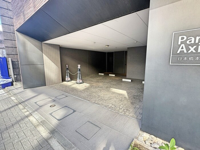 物件外観写真4　(駐車場)