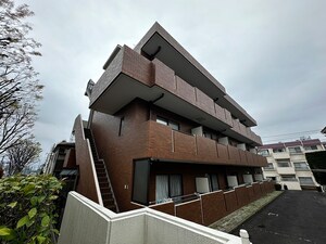 アース　ポイント外観写真