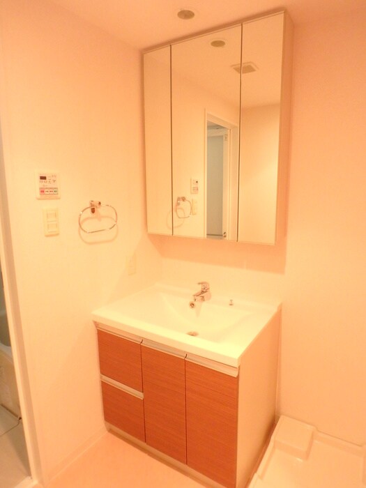 物件内観写真12　(洗面)