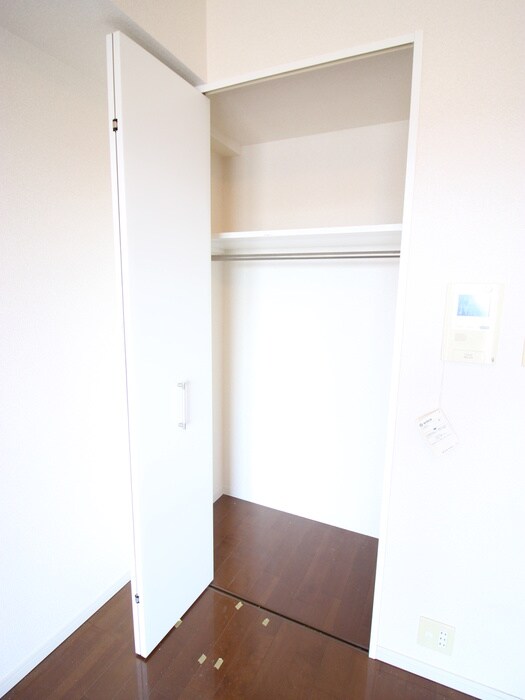 物件内観写真13　(収納)