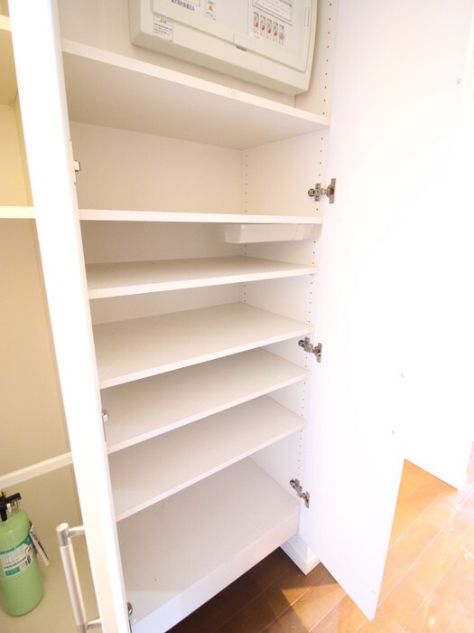 物件内観写真15　(靴箱)