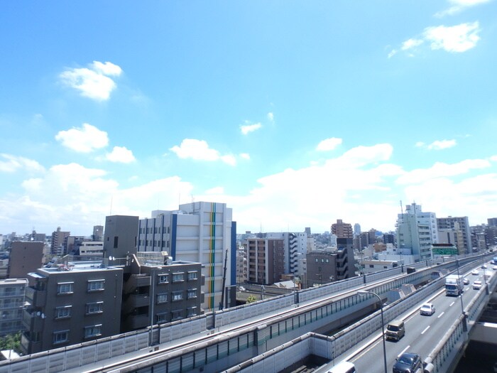 物件内観写真16　(室内からの展望)