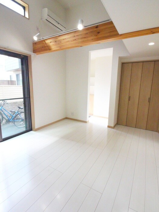 物件内観写真6　(居室)