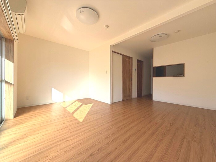 物件内観写真4　(居室)