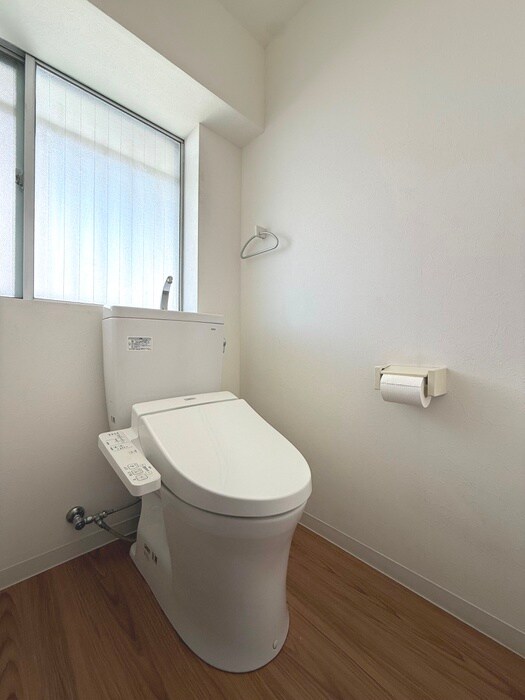 物件内観写真8　(トイレ)