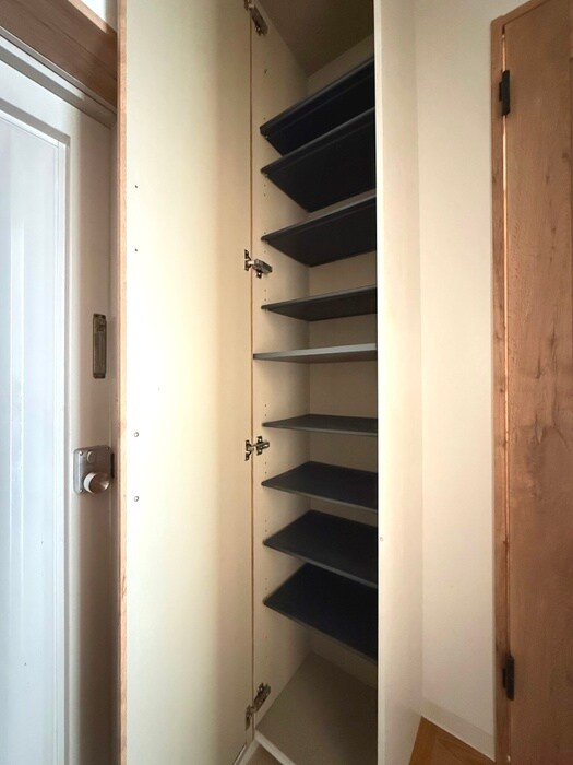 物件内観写真12　(靴箱)