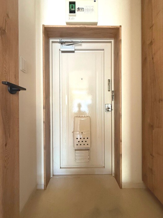 物件内観写真17　(玄関)