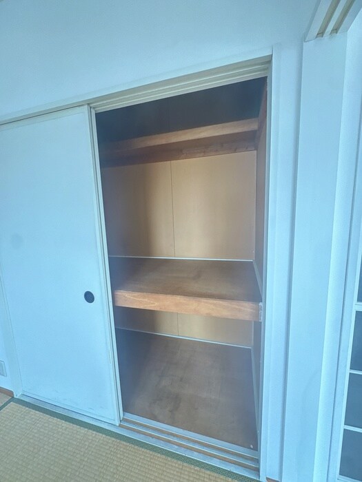 物件内観写真16　(収納)