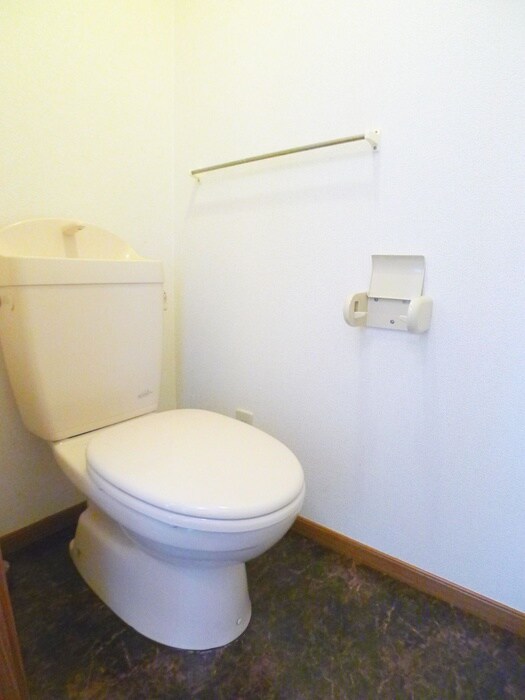 物件内観写真15　(トイレ)