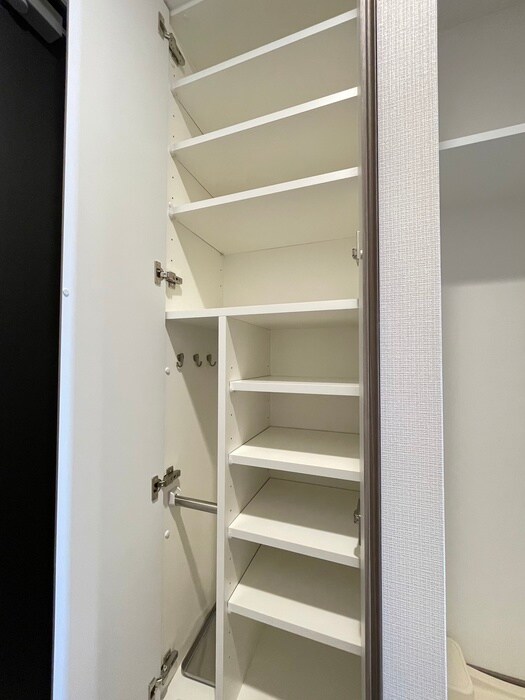 物件内観写真14　(靴箱)