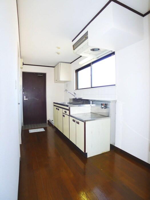 物件内観写真11　(廊下)