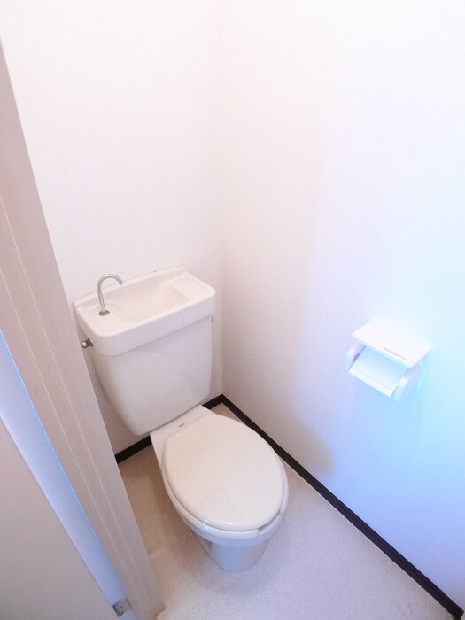 物件内観写真14　(トイレ)