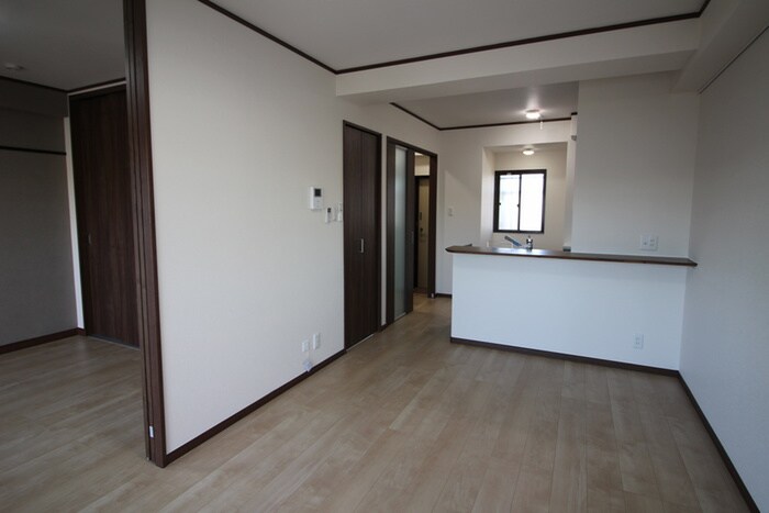 物件内観写真8　(居室)