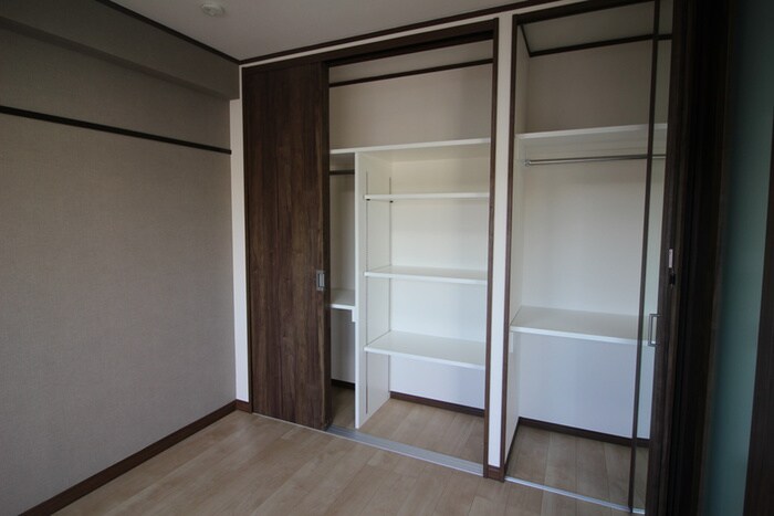 物件内観写真12　(収納)