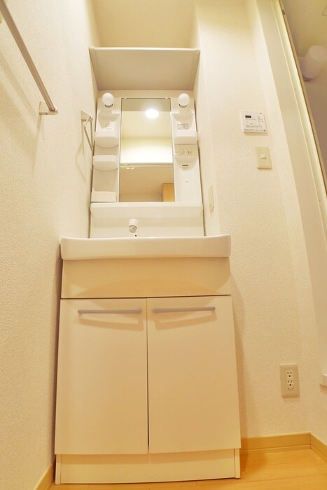 物件内観写真12　(洗面)