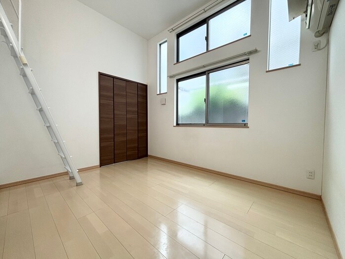 物件内観写真6　(居室)