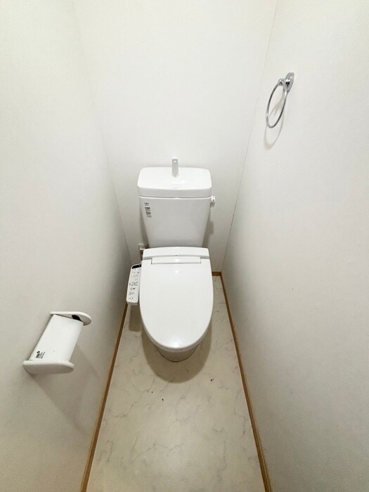 物件内観写真11　(トイレ)