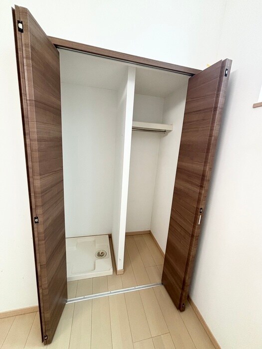 物件内観写真12　(収納)