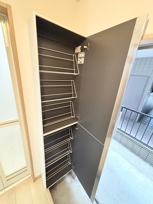 物件内観写真14　(靴箱)
