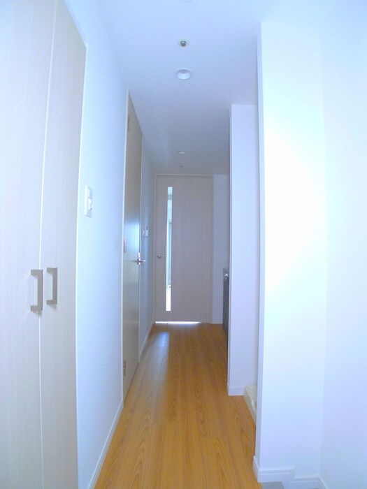 物件内観写真16　(廊下)